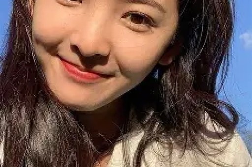 没想到出轨传闻线个月后许凯竟走上了另一条上坡路