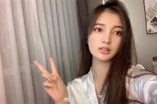 女明星集体“塌房”她们为啥都不装了