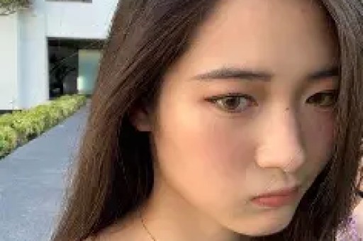 不知羞耻！女教师多次旷工出轨露骨聊天记录被扔学校千人群